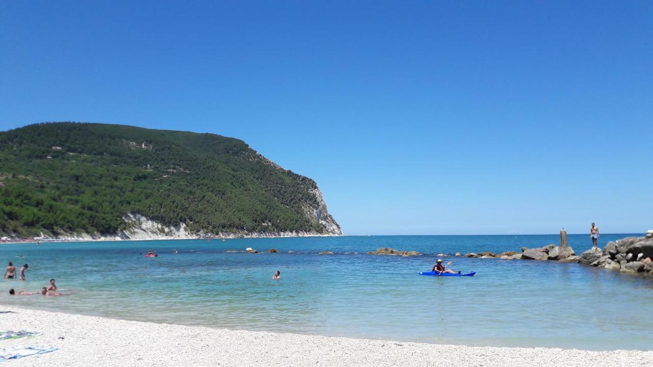 Appartamento Mare Sirolo Con Garage Privato Eksteriør bilde